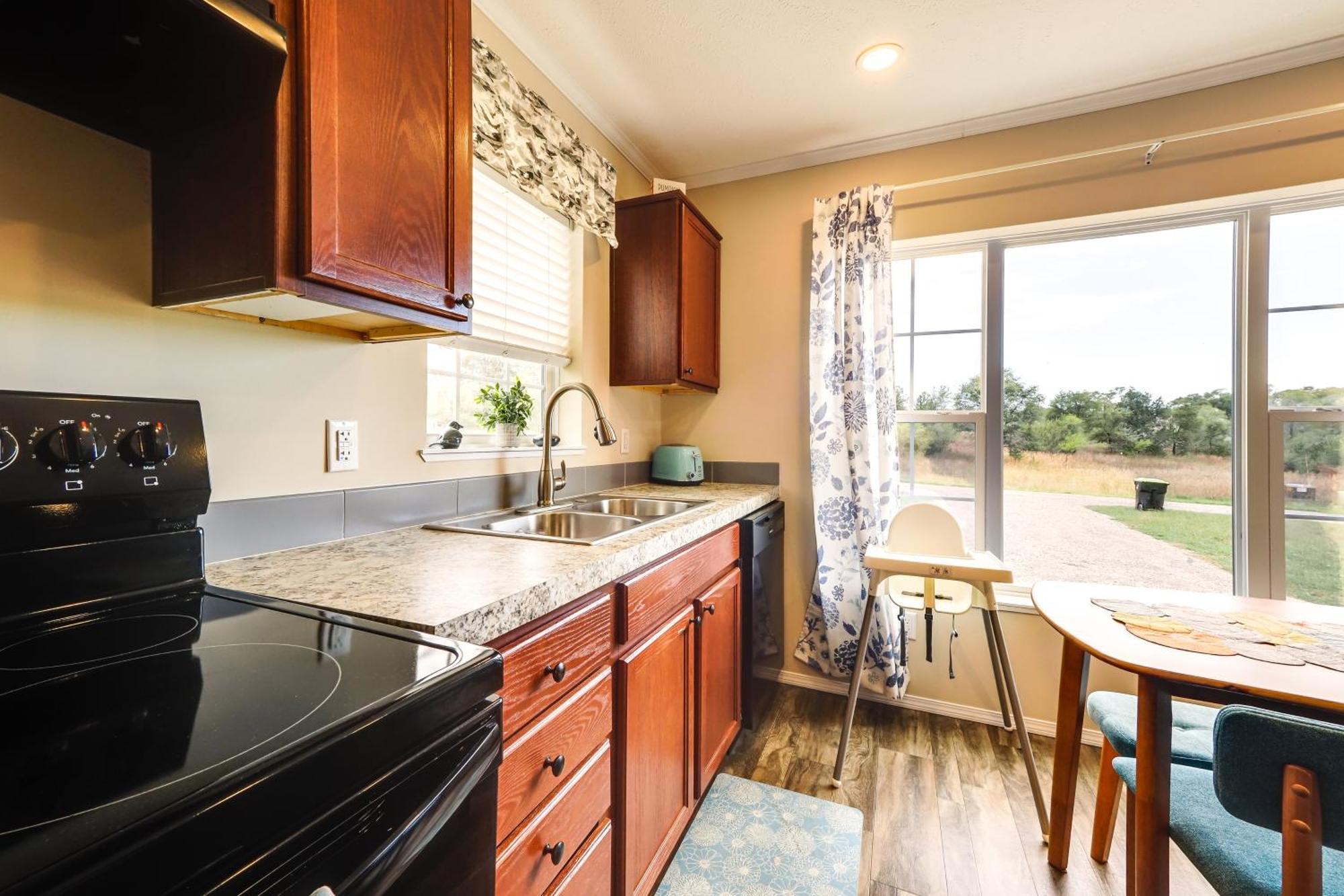 Family Home In Rapid City About 4 Mi To Torch Lake! Exterior foto